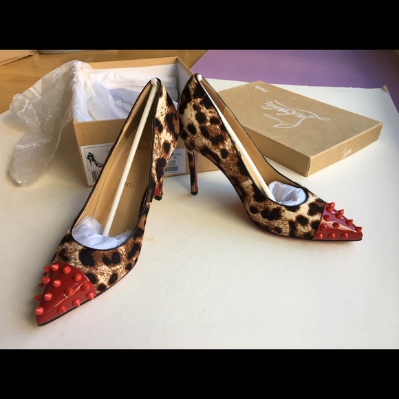 Red studs La Boutin like pumps - Picture 3 of 3